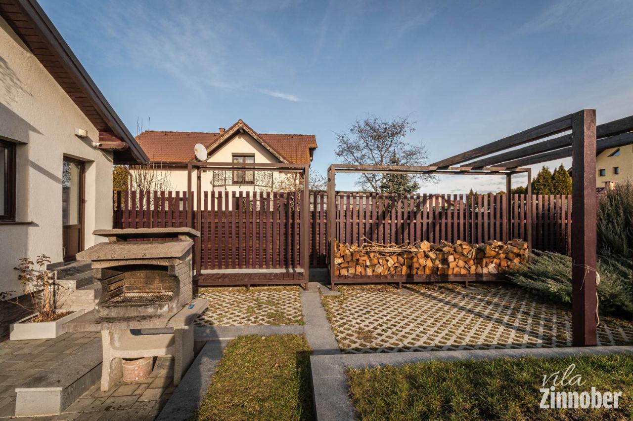 Vila Zinnober Braşov Exteriör bild